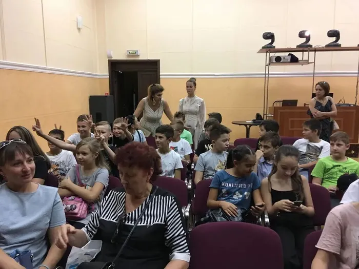 3rqfUmseFvJ7sp4Xe1S5SeWNckSYUJXGTpc1zCnR_fit-in_1024x1024_filters_quality(80)_format(webp)_782329.selcdn.ru_leonardo_uploadsForSiteId_85455_content_a3a946e9-b43e-4037-9d1d-18099e657210 (1)