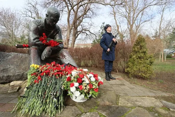 VF6AeoslVio1vOQQTZ3q7C7GuK0TXUYCLmouPKcDc2qa5Sp9bQpT3hTRTOXB1tKi-fq3aiIiAeXKC9CnbzR8WHih